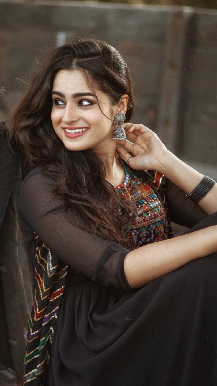 Ayesha Khan